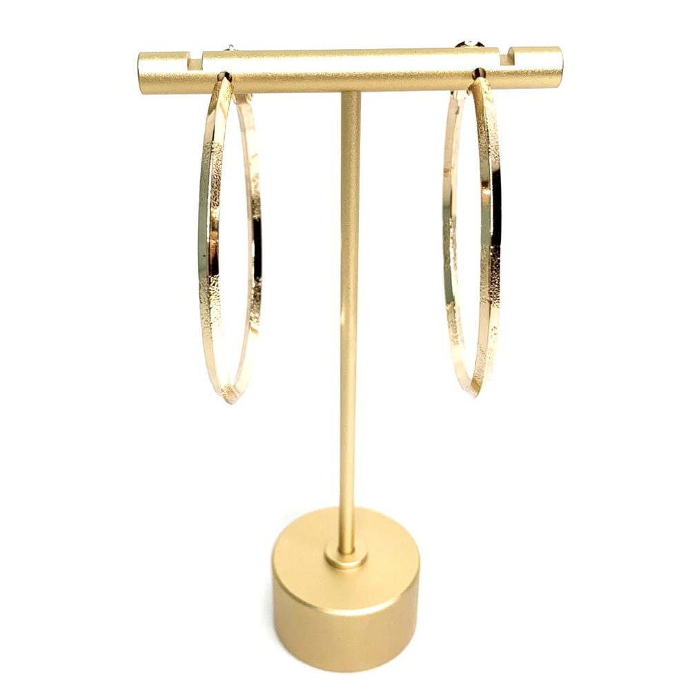 2x2 Round hoop earrings. - Picture 2 of 3